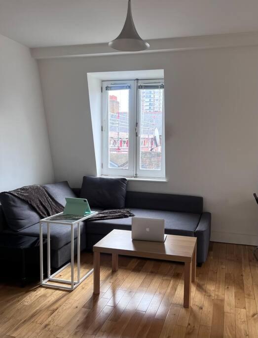 Central , Bright And Modern Flat Up To 4 People Londres Extérieur photo